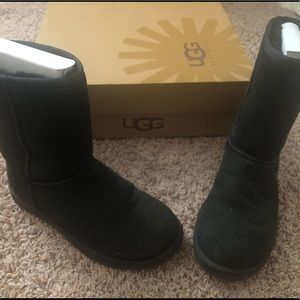 Uggs classic short boots